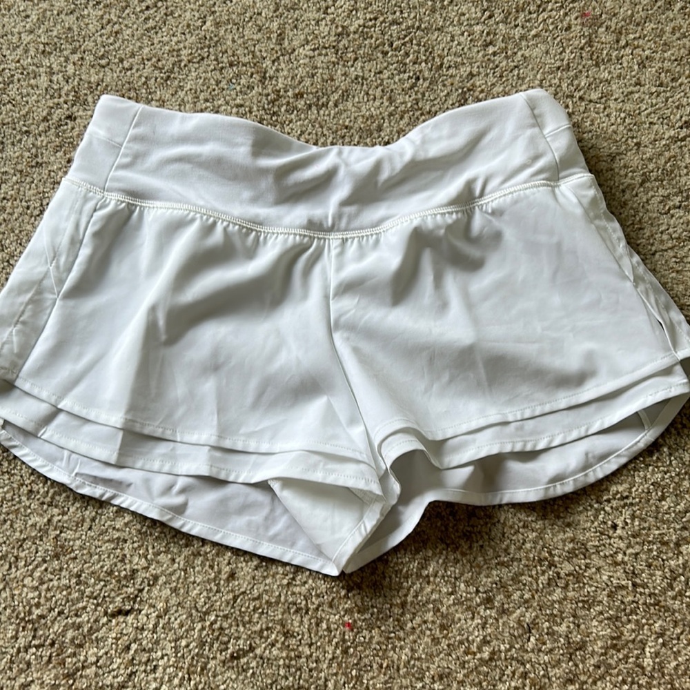 stay the path athletic shorts almost looks like a skirt on size Large